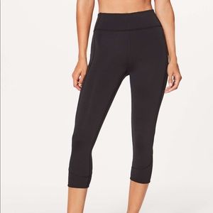 Lululemon In Movement 19” Cropped Leggings